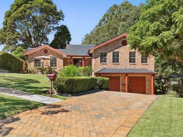 LARGE BOAMBEE EAST HOME WITH SELF CONTAINED FLAT