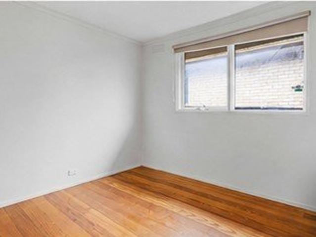 Large block with future Potential of Development STCA townhouses!
