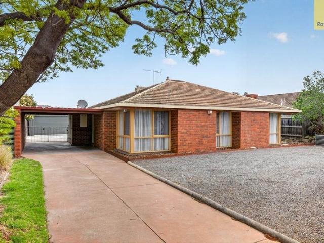 LARGE BLOCK WITH SHED AND A NEAT HOME