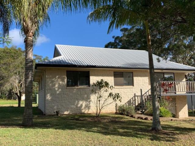 Large Block Home with Storage Galore
