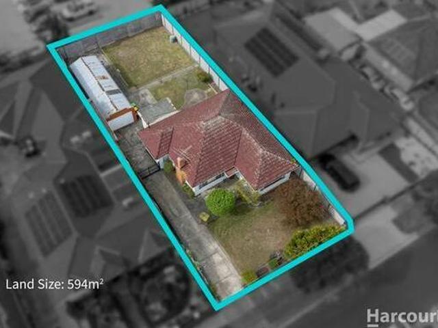 Large Block Lots of Opportunity