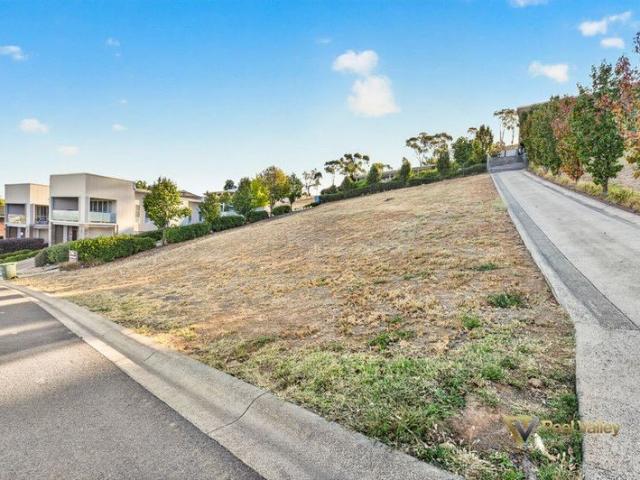 LARGE BLOCK, PANORAMIC VIEWS!
