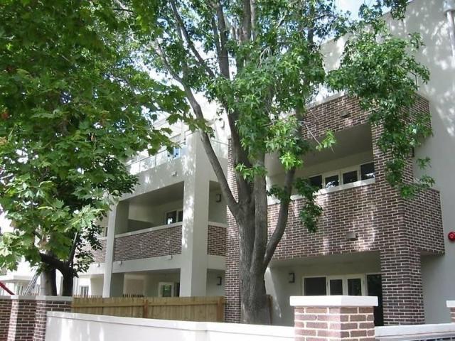 Large Bright 2 Bedroom Apartment