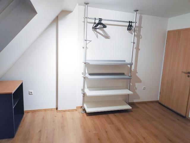 Large bright 4 room maisonette apartment, Duisburg Amsterdam Apartments for Rent