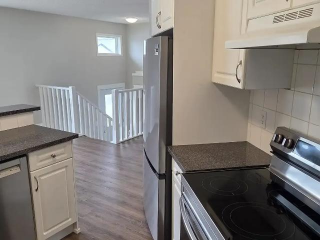 Large, Bright, Freshly Renovated 4 Plex Unit for Rent! — 3 Bedrooms Fourplex