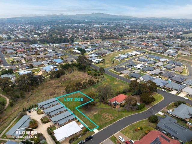 LARGE BUILDING BLOCK IN GOOD ESTABLISHED NEIGHBOURHOOD!