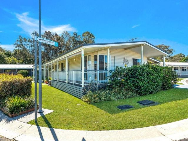 Large Corner Block with Dual Carports