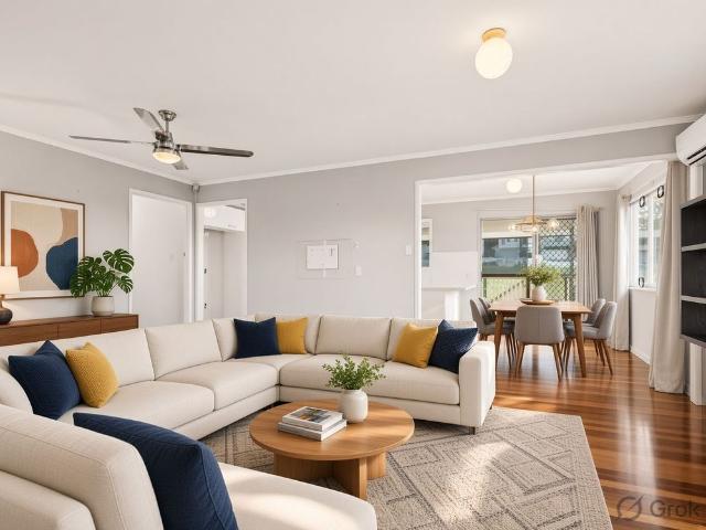 Large Deck for Entertaining Feel the Bay Breezes