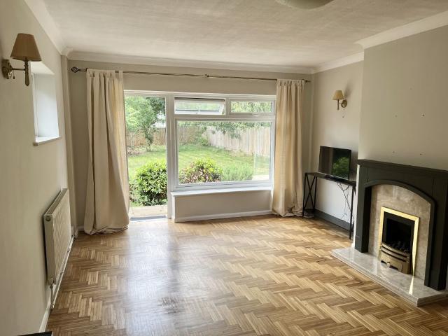 Large Detached Two Bedroom Bungalow To Let in Collier Row