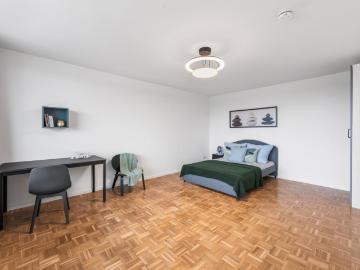 Large double bedroom with balcony near Wilmersdorf Stadium