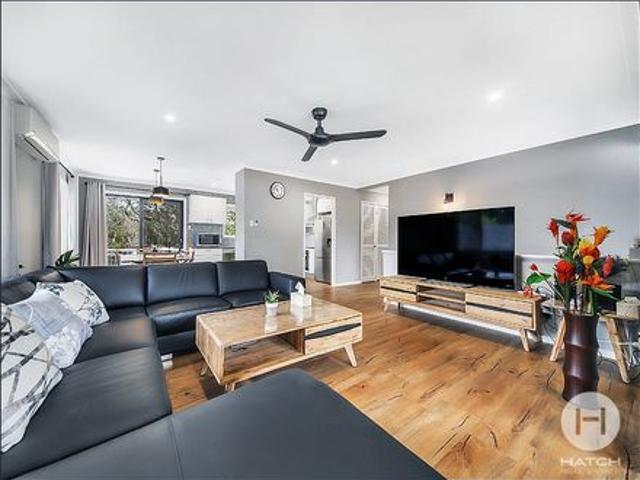 Large Dual Living Home – Fully Furnished, Fully Air Conditioned & Ready to Move In!