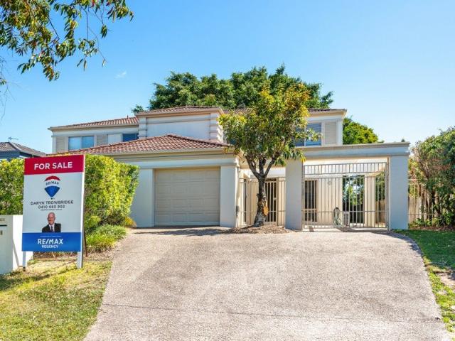 LARGE DUPLEX WITH HUGE YARD