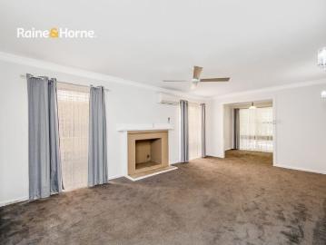 LARGE FAMILY HOME