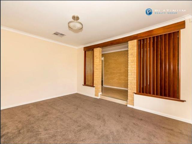 LARGE FAMILY HOME!