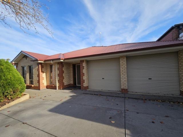 LARGE FAMILY HOME!