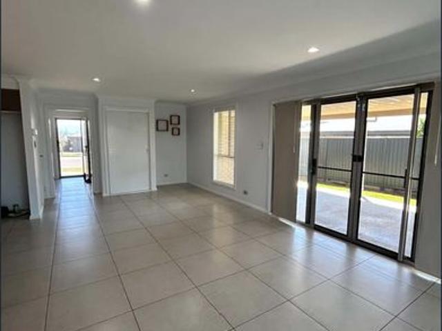 Large Family Home The Meadows