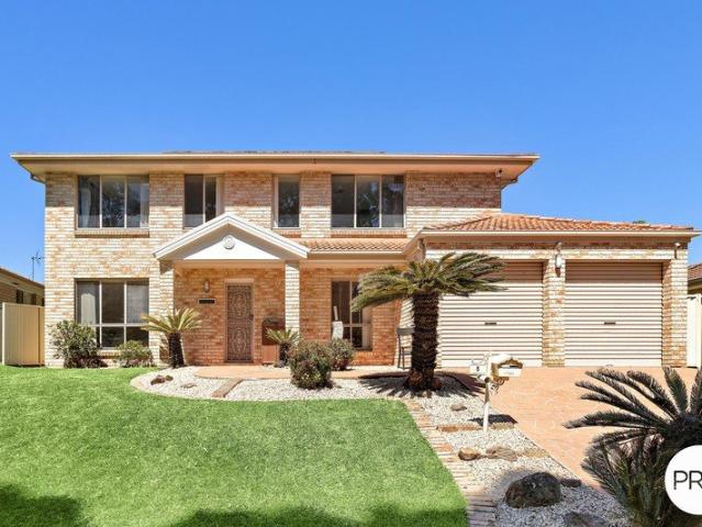 Large Family Home With No Neighbours Across the Street