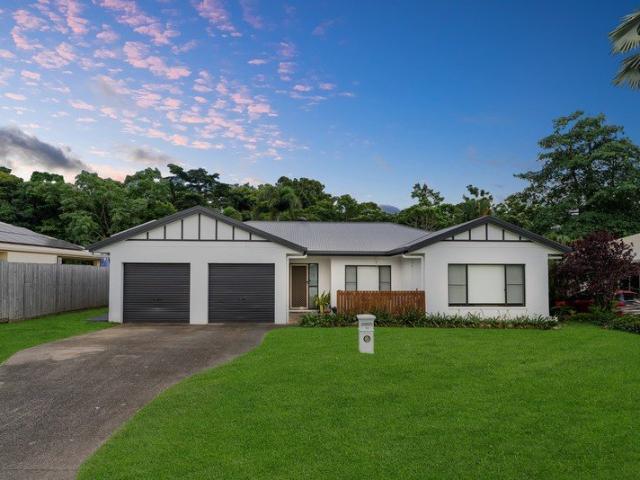 Large Family Home With No Rear Neighbours!