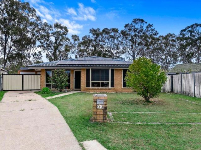 LARGE FAMILY HOME WITH ADDED EXTRA WITH A LARGE DETACHED GAMES/OFFICE