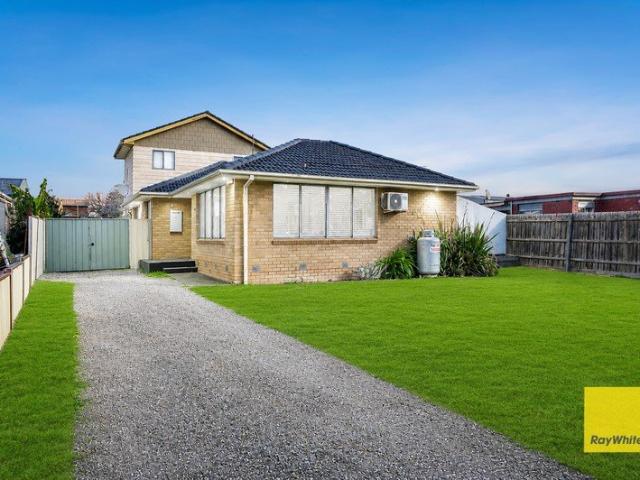 Fully Renovated Family Home on a Generous Block in the Heart of Rockbank