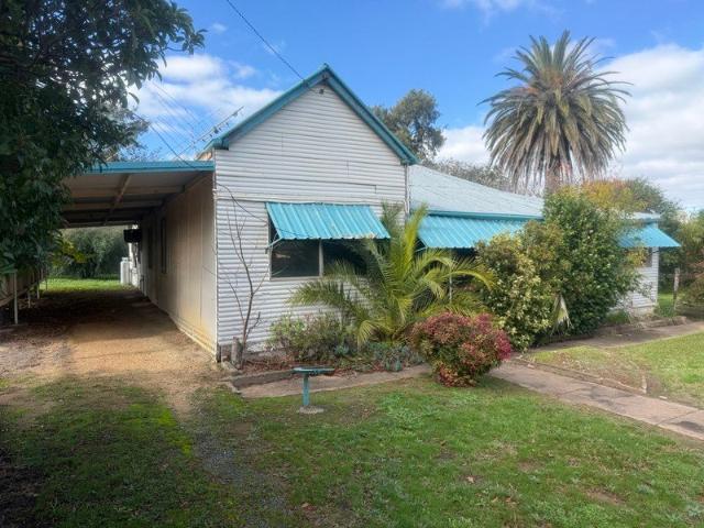 Large Family Home with Huge Potential