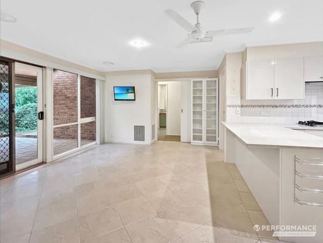 Large Family Home with Parkside Convenience