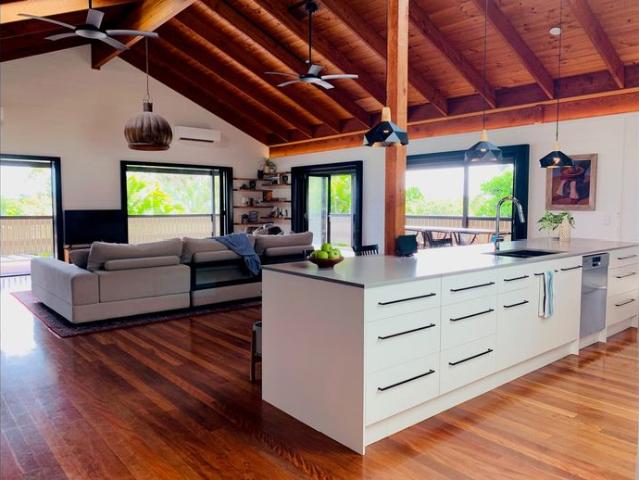 Large Family Home with Pool FULLY FURNISHED