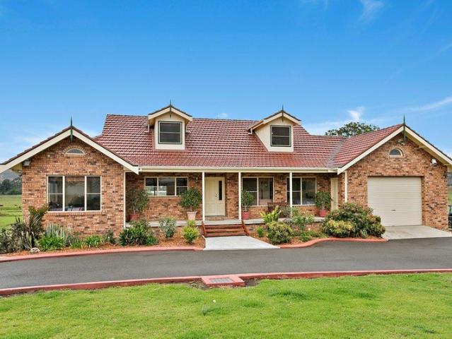 Large Family Home with Rural Aspect
