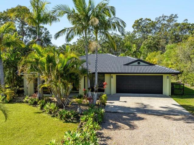 LARGE FAMILY HOME WITH ROOM FOR EVERYONE