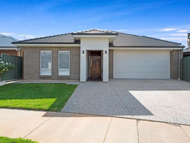 Large family home with room to move!
