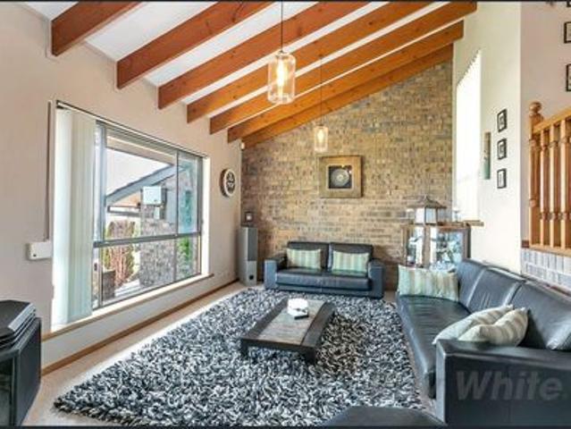 Large Family Home With Sea Views!