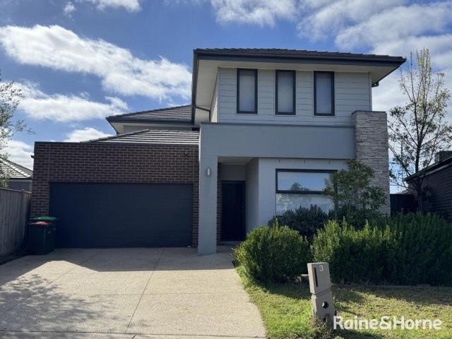 Large Family Home with 4 Living Areas