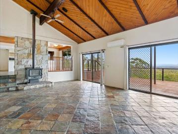 Large Family Home Amazing Views