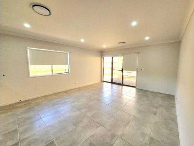 Large family home at Greenbank with every convenience you need