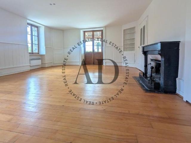 Large family home in the heart of the Vaud countryside