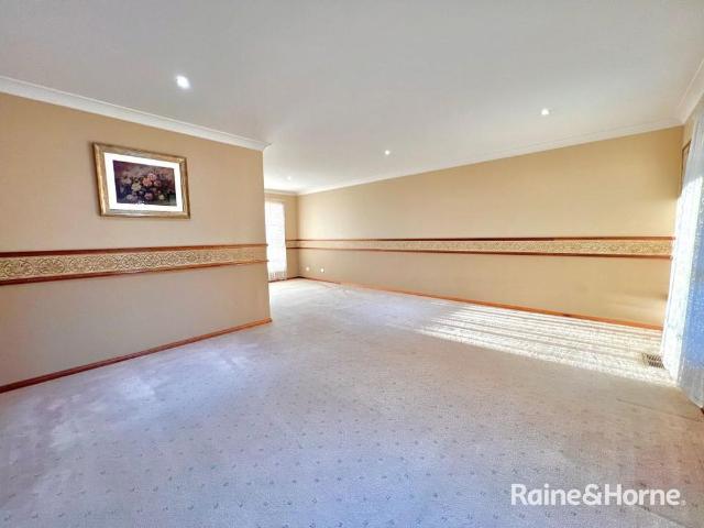 Large Family Home in Windradyne Available 27.7.2026