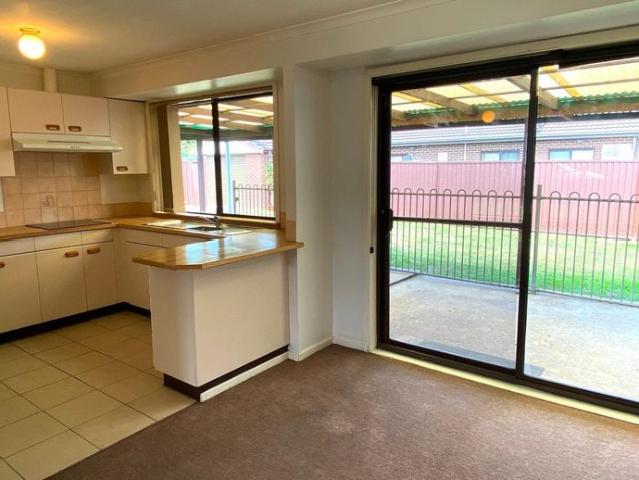 LARGE FAMILY HOME IN A POPULAR LOCATION