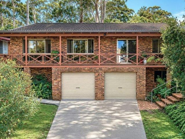 Large family home in Bonville Waters