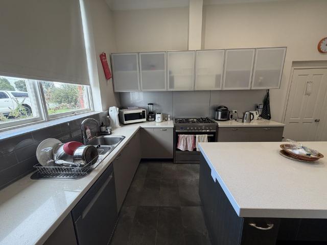 Large family home in Casterton