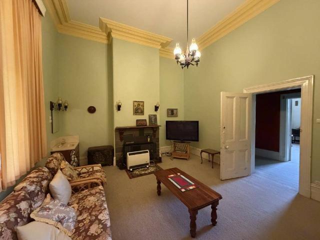 Large family home in Casterton