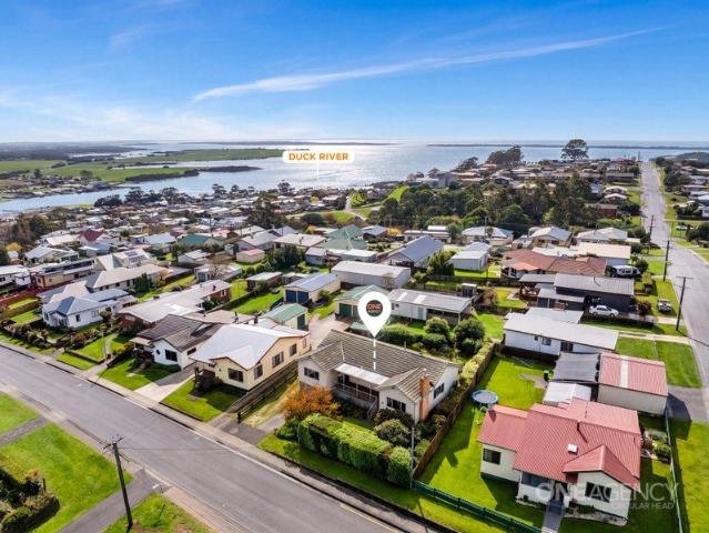 Large Family Home In Central A1 Location!