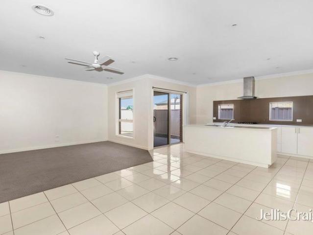 Large Family Home in Delacombe