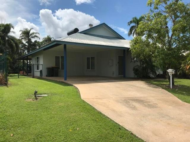 LARGE FAMILY HOME IN GREAT LOCATION