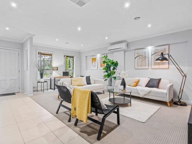 Large Family Home in Perfect Location!