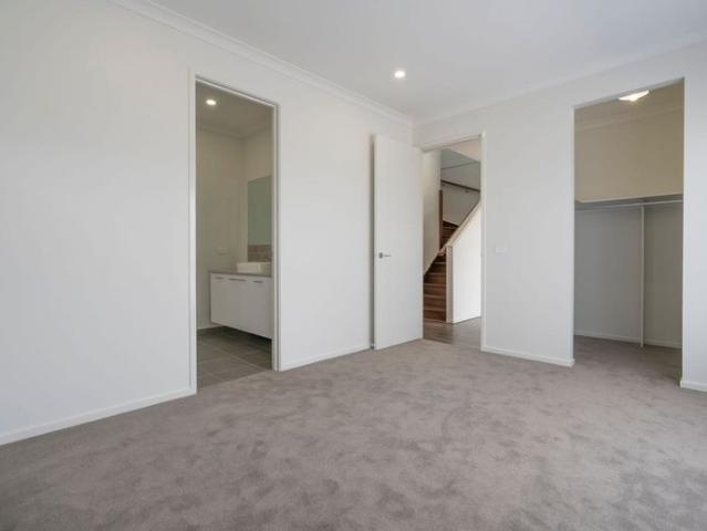 Large Family Home in Perfect Location!