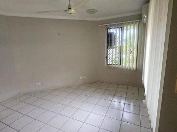 LARGE FAMILY HOME IN PRIME GUNN LOCATION