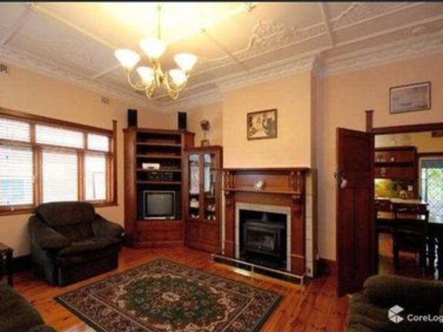 Large family home in St Morris
