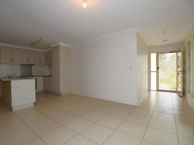 LARGE FAMILY HOME LOCATED IN BUCCA!