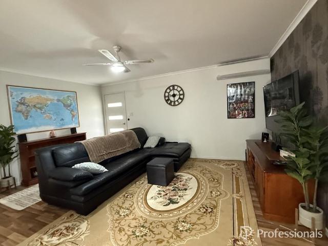 Large Family Home Located in Gunalda
