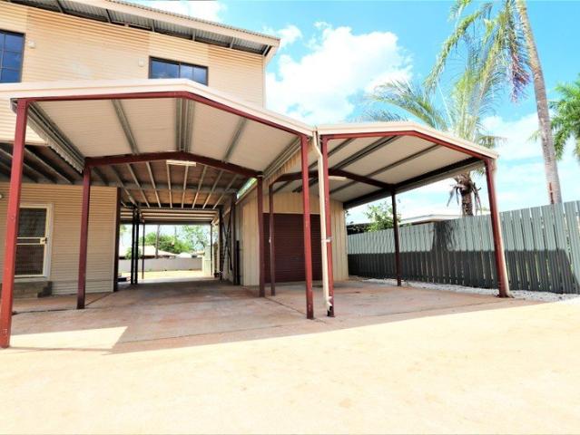 Large Family Home Located In Katherine East